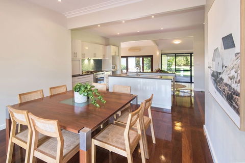 Margaret River Manor - Accommodation VIC 2