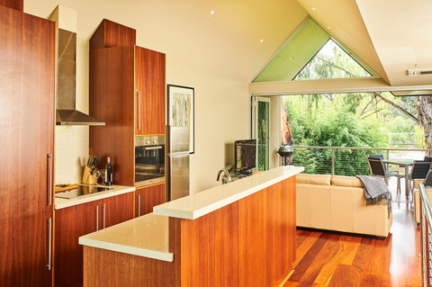 No. 6 Luxury Private Haven - Accommodation VIC 2