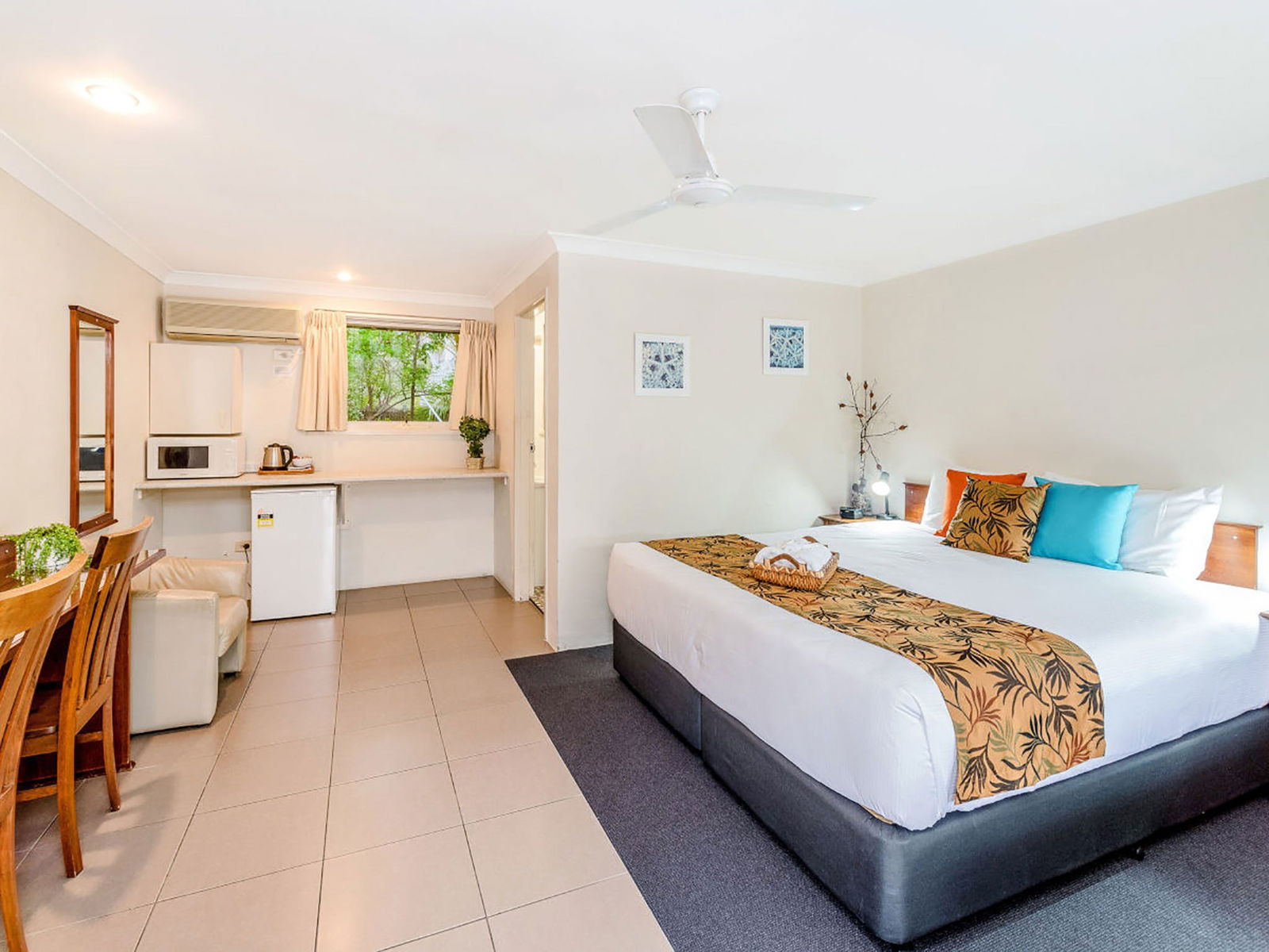 Wooloweyah NSW Accommodation VIC