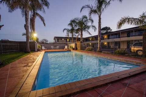 Red Carpet Motel - Accommodation VIC 1