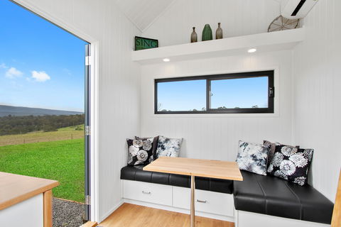Tiny Home Big Views Kurrajong - Accommodation VIC 1