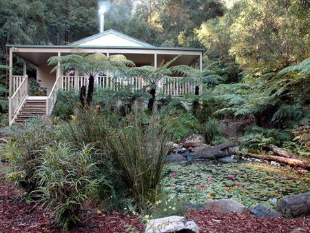 Myers Creek Cascades Luxury Cottages - Accommodation VIC 1