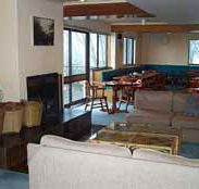 Trackers Mountain Lodge - Accommodation VIC