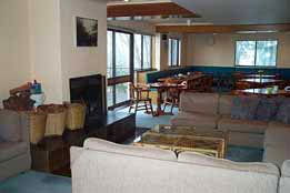 Trackers Mountain Lodge - Accommodation VIC 0