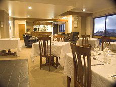 Trackers Mountain Lodge - Accommodation VIC 3