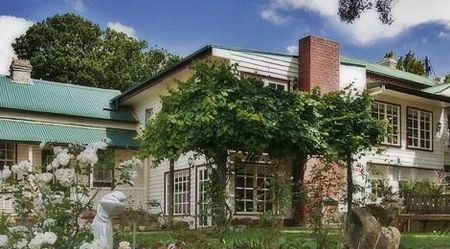 Forest Edge Country House - Accommodation VIC 1
