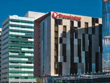 Travelodge Docklands - Accommodation VIC 4