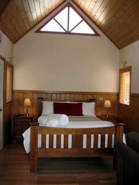 Loves Lane Cottages - Accommodation VIC 3