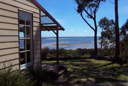 The Island Spa And Cottages - Accommodation VIC 1