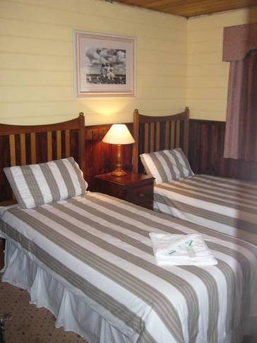 The Island Spa And Cottages - Accommodation VIC 4