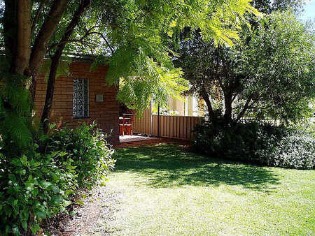 Aaden Holiday Apartments - Accommodation VIC 1