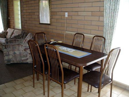 Aaden Holiday Apartments - Accommodation VIC 2