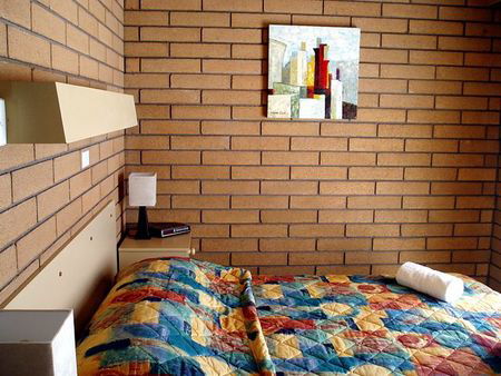 Aaden Holiday Apartments - Accommodation VIC 3