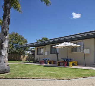 Sale Motor Village - Accommodation VIC 3