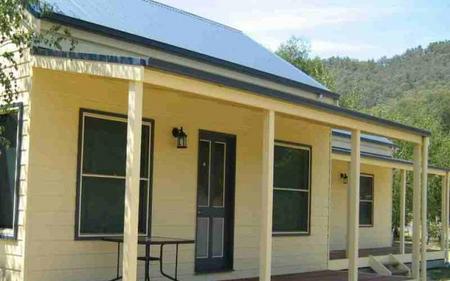 Alpine Valley Cottages - Accommodation VIC 1