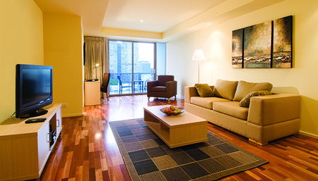 Oaks On Lonsdale - Accommodation VIC 1