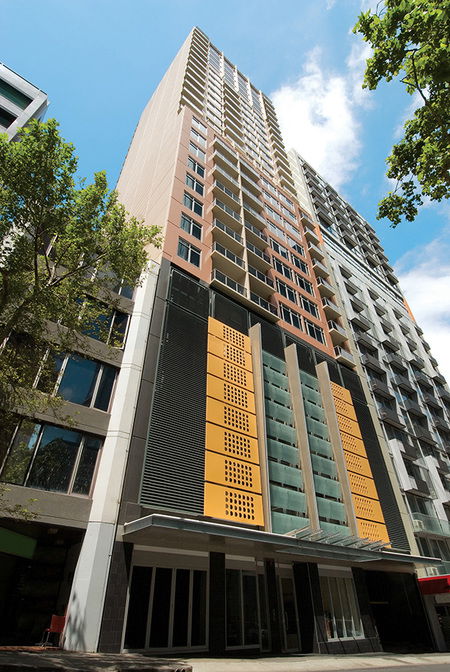 Oaks On Lonsdale - Accommodation VIC 2