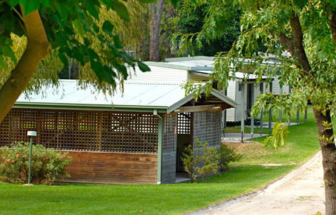 A Wangralea Caravan Park - Accommodation VIC 2