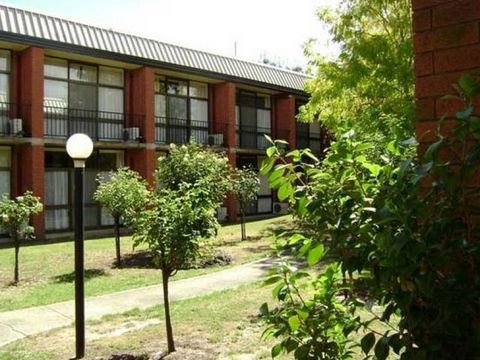 Moe Motor Inn - Accommodation VIC 1