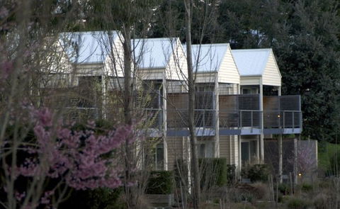 Lake House - Accommodation VIC 2