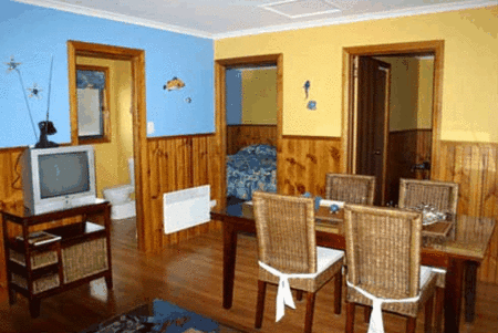Bicheno's Gallery and Apartments - Accommodation VIC