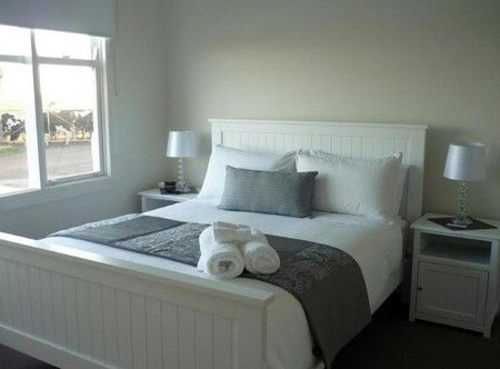 Calgary House & Cottage Accommodation - Accommodation VIC 1