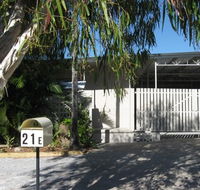 Beach Units Tannum Sands - Accommodation VIC
