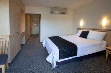 The Executive Inn Newcastle - Accommodation VIC 3