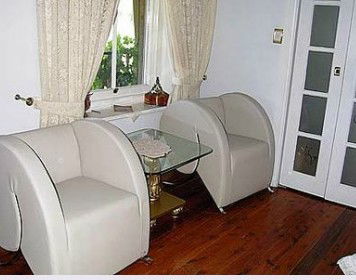Guesthouse Mulla Villa - Accommodation VIC 4