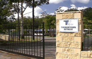 Timbertown Retreat - Accommodation VIC