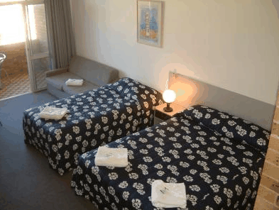 Next Seabreeze Beach Hotel - Accommodation VIC