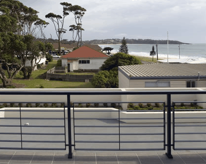 Mollymook Beachfront Executive Apartments - Accommodation VIC 4