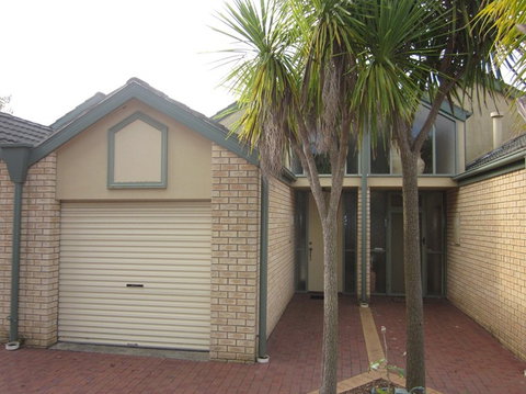 Judith Wright Stockdale & Leggo Real Estate - Accommodation VIC 4