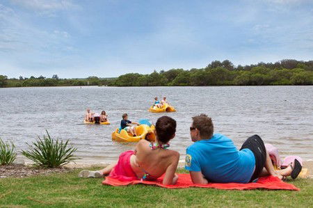 Blue Dolphin Resort & Holiday Park - Accommodation VIC 2
