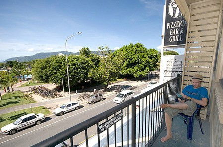 Global Backpackers - Accommodation VIC 1