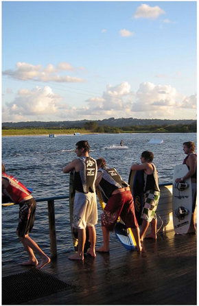 Suncoast Cable Watersports - Accommodation VIC 1