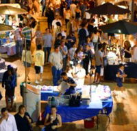 Surfers Paradise Beachfront Markets - Accommodation VIC