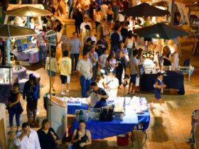 Surfers Paradise Beachfront Markets - Accommodation VIC 0