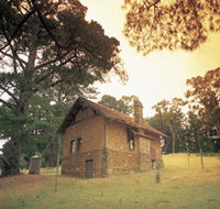 Heysen - The Cedars - Accommodation VIC