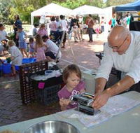 Subi Farmers Market - Accommodation VIC
