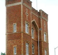 Barracks Archway - Accommodation VIC