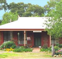 Stacey Studio Gallery  Almond Grove BB - Accommodation VIC