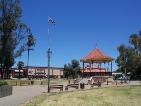 Gladstone Square - Accommodation VIC 0
