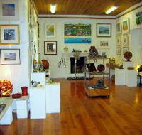 Off the Slate Gallery - Accommodation VIC