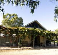 Lake Breeze Wines - Accommodation VIC