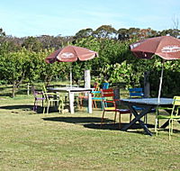 Cerise Brook Orchard  Family Golf - Accommodation VIC