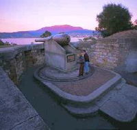 Kangaroo Bluff Historic Site - Accommodation VIC