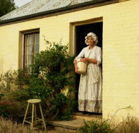 Grannie Rhodes' Cottage - Turn The Key Of Time - Accommodation VIC