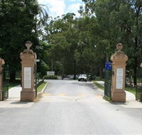 Kalinga Park Memorial - Accommodation VIC
