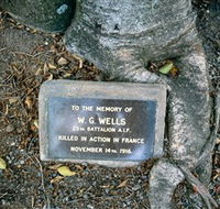 Eumundi War Memorial - Accommodation VIC